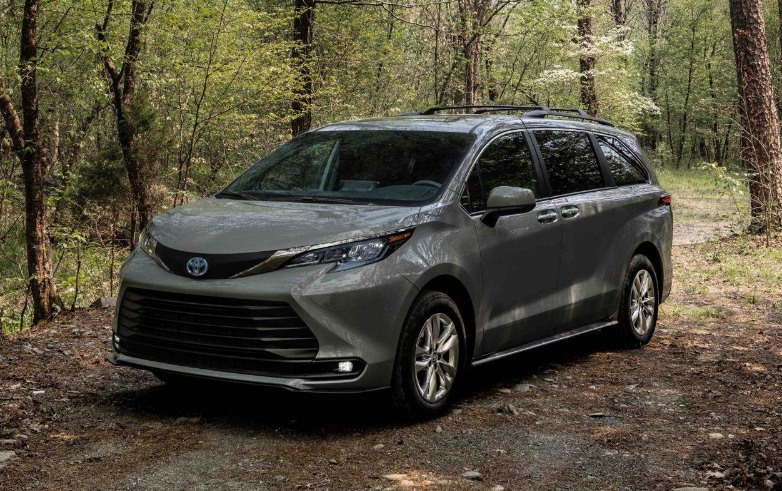 Toyota Sienna 2023: Redesign, Price, & Specs